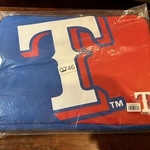NEW LAPTOP CASE PADDED 11”x15” TEXAS RANGERS